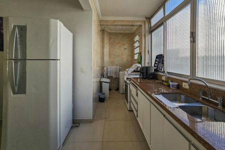 Apartamento para alugar com 161m², 4 quartos e 1 vaga Apartamento para alugar com 161m², 4 quartos e 1 vagaCozinha