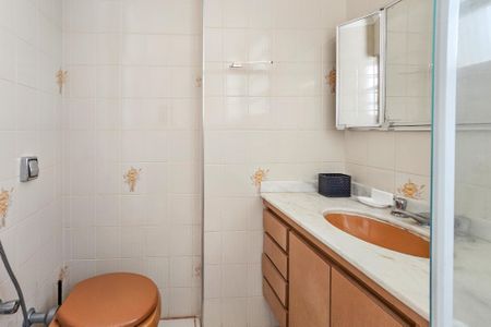 Apartamento para alugar com 161m², 4 quartos e 1 vaga Apartamento para alugar com 161m², 4 quartos e 1 vagaBanheiro