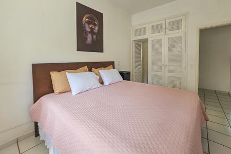 Apartamento para alugar com 161m², 4 quartos e 1 vaga Apartamento para alugar com 161m², 4 quartos e 1 vagaSuite 2