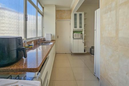 Apartamento para alugar com 161m², 4 quartos e 1 vaga Apartamento para alugar com 161m², 4 quartos e 1 vagaCozinha