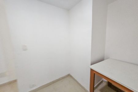 Apartamento para alugar com 161m², 4 quartos e 1 vaga Apartamento para alugar com 161m², 4 quartos e 1 vagaGaragem - Quarto