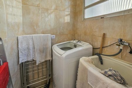 Apartamento para alugar com 161m², 4 quartos e 1 vaga Apartamento para alugar com 161m², 4 quartos e 1 vagaÁrea de serviço