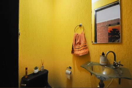 Casa à venda com 275m², 3 quartos e 2 vagasLavabo