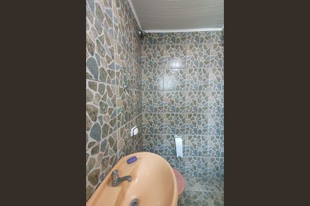 Casa à venda com 275m², 3 quartos e 2 vagasEdícula - banheiro