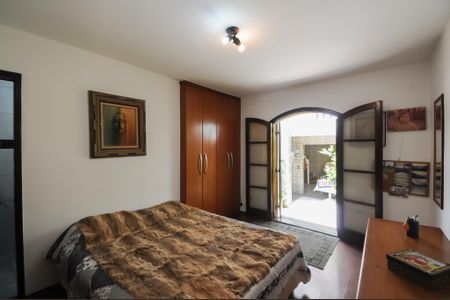 Casa à venda com 275m², 3 quartos e 2 vagasSuíte 3