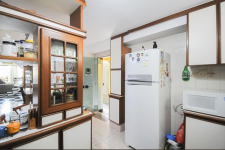 Casa à venda com 275m², 3 quartos e 2 vagasCozinha - Armários