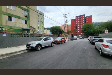 Apartamento para alugar com 58m², 2 quartos e 1 vagaÁrea comum - Vista da Rua