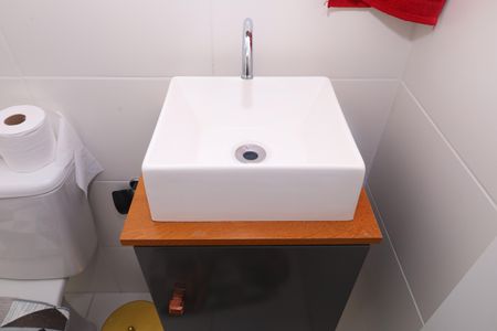 Apartamento à venda com 36m², 2 quartos e sem vagaBanheiro