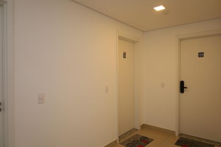 Apartamento à venda com 36m², 2 quartos e sem vagaÁrea comum - Saguão do andar
