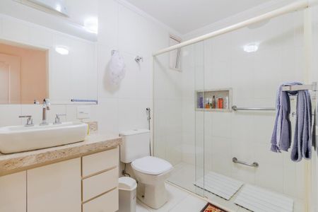 Apartamento à venda com 123m², 3 quartos e 1 vagaBanheiro da Suíte