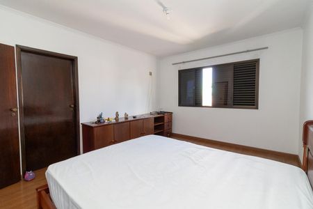 Casa à venda com 400m², 4 quartos e 5 vagasSuíte