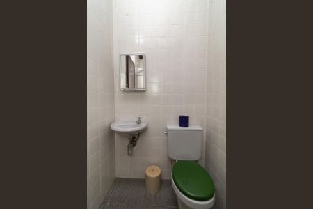 Casa à venda com 400m², 4 quartos e 5 vagasBanheiro 2