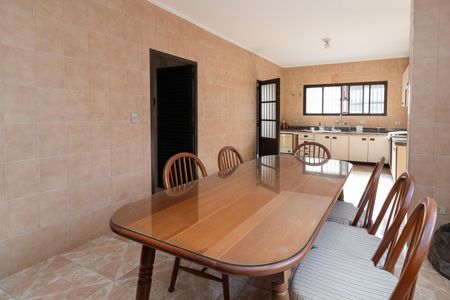 Casa à venda com 400m², 4 quartos e 5 vagasCozinha