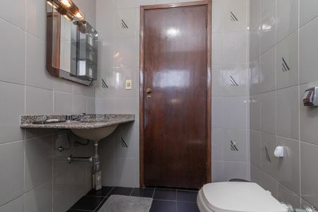 Casa à venda com 400m², 4 quartos e 5 vagasBanheiro da Suíte