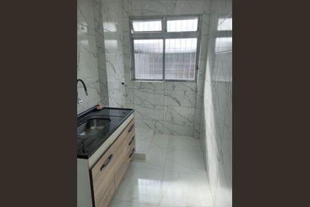 Apartamento para alugar com 45m², 2 quartos e sem vagaCozinha e Área de Serviço