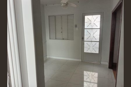 Apartamento para alugar com 45m², 2 quartos e sem vagaSala