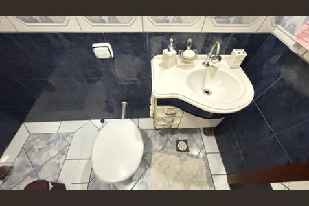 Casa à venda com 125m², 3 quartos e 6 vagas Casa à venda com 125m², 3 quartos e 6 vagasLavabo