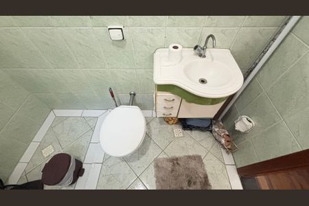 Casa à venda com 125m², 3 quartos e 6 vagas Casa à venda com 125m², 3 quartos e 6 vagasBanheiro