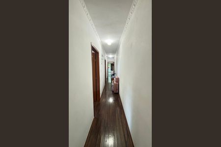 Casa à venda com 125m², 3 quartos e 6 vagas Casa à venda com 125m², 3 quartos e 6 vagasCorredor