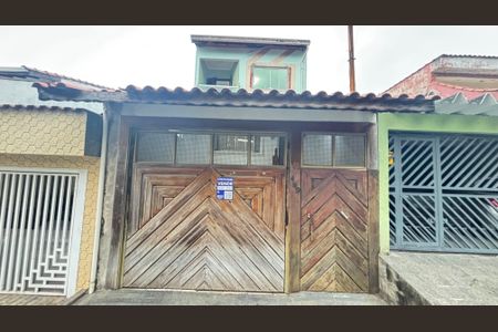 Casa à venda com 125m², 3 quartos e 6 vagas Casa à venda com 125m², 3 quartos e 6 vagasFachada e placa