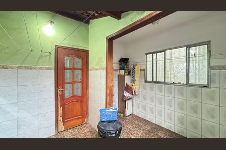 Casa à venda com 125m², 3 quartos e 6 vagas Casa à venda com 125m², 3 quartos e 6 vagasÁrea de Serviço