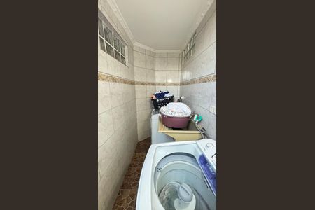 Casa à venda com 125m², 3 quartos e 6 vagas Casa à venda com 125m², 3 quartos e 6 vagasÁrea de Serviço