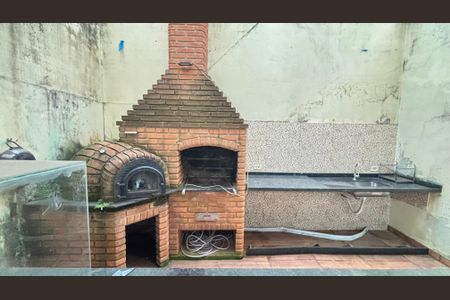 Casa à venda com 125m², 3 quartos e 6 vagas Casa à venda com 125m², 3 quartos e 6 vagasGaragem - Churrasqueira