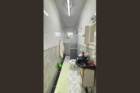 Casa à venda com 125m², 3 quartos e 6 vagas Casa à venda com 125m², 3 quartos e 6 vagasBanheiro da Suíte