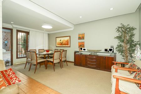 Casa à venda com 250m², 3 quartos e 1 vagaSala de Jantar