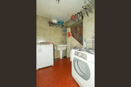 Casa à venda com 250m², 3 quartos e 1 vagaÁrea de Serviço