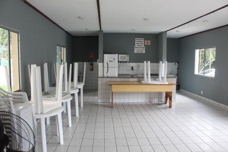 Apartamento para alugar com 48m², 2 quartos e 1 vagaÁrea comum - Salão de festas