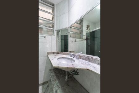 Apartamento à venda com 70m², 2 quartos e sem vagaBanheiro