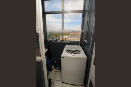 Apartamento à venda com 93m², 2 quartos e 1 vaga Apartamento à venda com 93m², 2 quartos e 1 vagaÁrea de Serviço