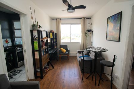 Apartamento à venda com 93m², 2 quartos e 1 vaga Apartamento à venda com 93m², 2 quartos e 1 vagaSala