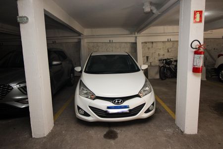 Apartamento à venda com 93m², 2 quartos e 1 vaga Apartamento à venda com 93m², 2 quartos e 1 vagaGaragem