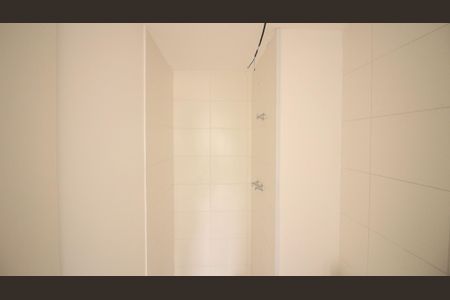 Apartamento para alugar com 36m², 2 quartos e sem vaga Apartamento para alugar com 36m², 2 quartos e sem vagaBanheiro social