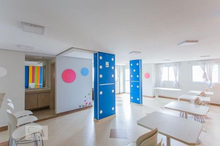 Apartamento à venda com 74m², 3 quartos e 2 vagas Apartamento à venda com 74m², 3 quartos e 2 vagasÁrea comum - Salão de festas