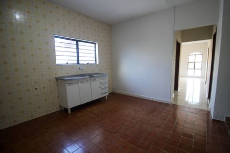 Casa para alugar com 140m², 3 quartos e 4 vagas Casa para alugar com 140m², 3 quartos e 4 vagasCozinha