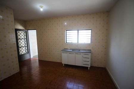 Casa para alugar com 140m², 3 quartos e 4 vagas Casa para alugar com 140m², 3 quartos e 4 vagasCozinha