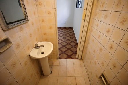 Casa para alugar com 140m², 3 quartos e 4 vagas Casa para alugar com 140m², 3 quartos e 4 vagasBanheiro da Suíte 2