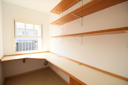 Casa à venda com 100m², 3 quartos e 2 vagasEscritório