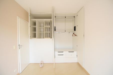 Casa à venda com 100m², 3 quartos e 2 vagasQuarto 2