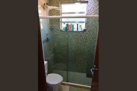 Casa de condomínio para alugar com 110m², 2 quartos e 3 vagasBanheiro