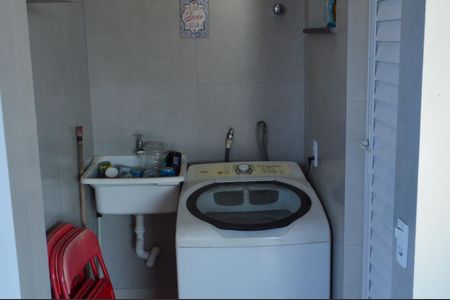 Casa de condomínio para alugar com 110m², 2 quartos e 3 vagasÁrea de Serviço 