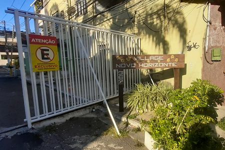 Casa de condomínio para alugar com 110m², 2 quartos e 3 vagasFachada 