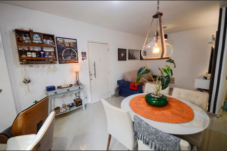 Apartamento à venda com 46m², 1 quarto e sem vaga Apartamento à venda com 46m², 1 quarto e sem vagaSala