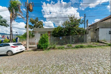 Casa à venda com 298m², 3 quartos e 2 vagasFachada