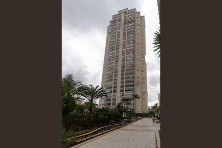 Apartamento para alugar com 173m², 4 quartos e 3 vagas Apartamento para alugar com 173m², 4 quartos e 3 vagasFachada