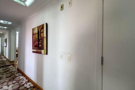 Apartamento para alugar com 173m², 4 quartos e 3 vagas Apartamento para alugar com 173m², 4 quartos e 3 vagasHall