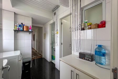 Apartamento para alugar com 173m², 4 quartos e 3 vagas Apartamento para alugar com 173m², 4 quartos e 3 vagasÁrea de serviço